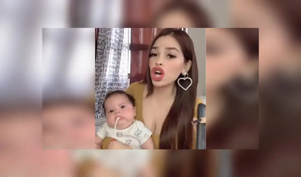 Bebé escucha a su madre cantar y no puede evitar vomitar [VIDEO]