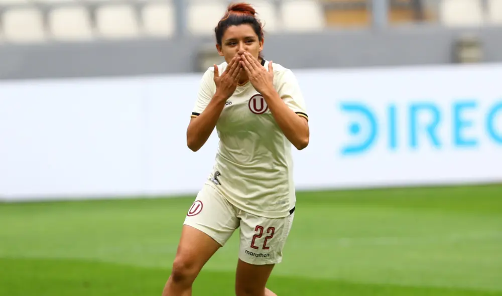Cindy Novoa salió campeona del fútbol femenino 2019 con Universitario. Foto: Archivo Cindy Novoa salió campeona del fútbol femenino 2019 con Universitario. Foto: Archivo