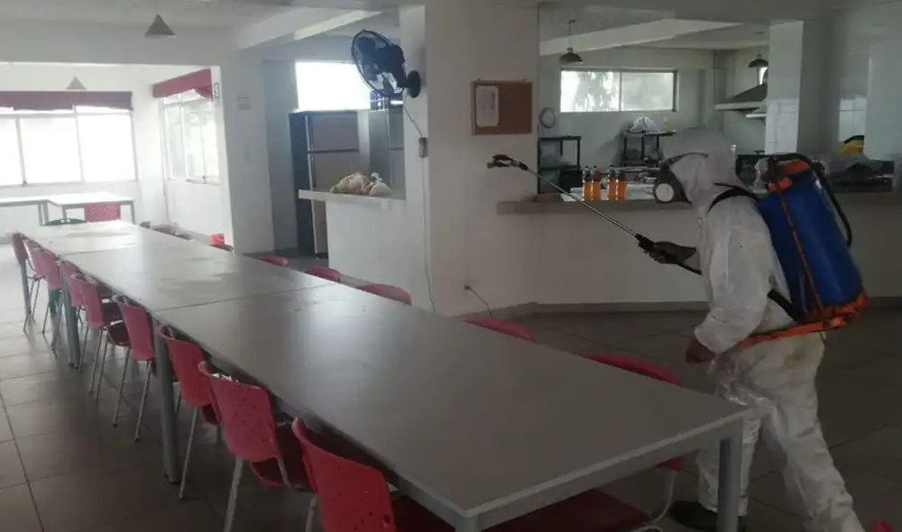 Instalaciones de Universitario fueron fumigadas para el reinicio de los entrenamientos. | Foto: Prensa Universitario