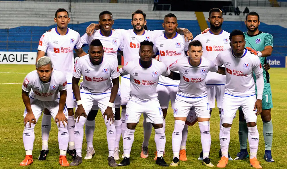 Sigue aquí EN VIVO ONLINE el Saprissa vs. Olimpia por la semifinal de ida de la Concachampions 2019. | Foto: AFP