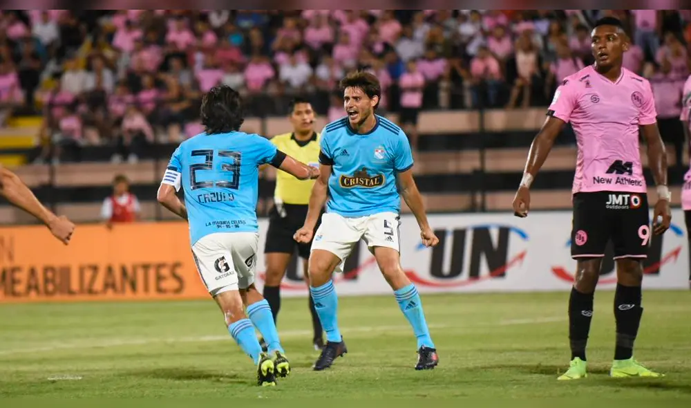 Sporting Cristal vs Sport Boys: Jorge Cazulo cabeceó solo en el área y puso el 1-0 [VIDEO]