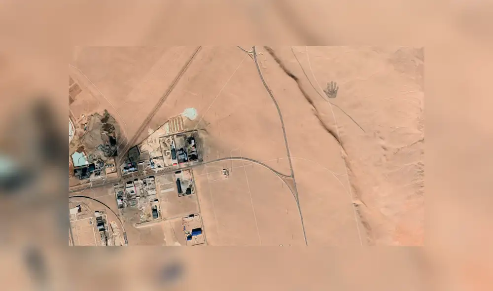 Google Maps: Descubren enorme huella humanoide cerca a extraño pueblo de China [FOTOS]
