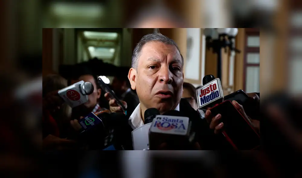 Arana: Es delictivo que FP haya tenido un chat de instrucciones para alinear a su bancada