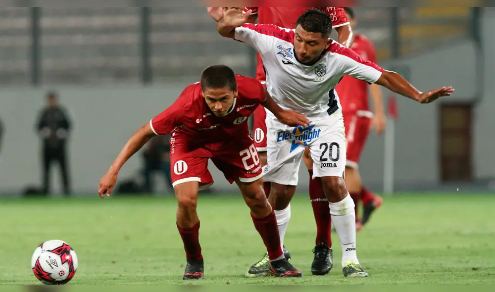 Promesa de Universitario daría el salto al fútbol chileno