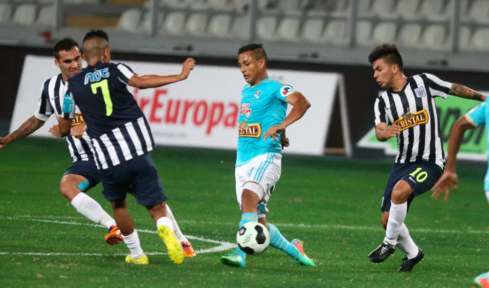 Yoshimar Yotún defendió los colores de Sporting Cristal en cinco temporadas del fútbol peruano. | Foto: Líbero