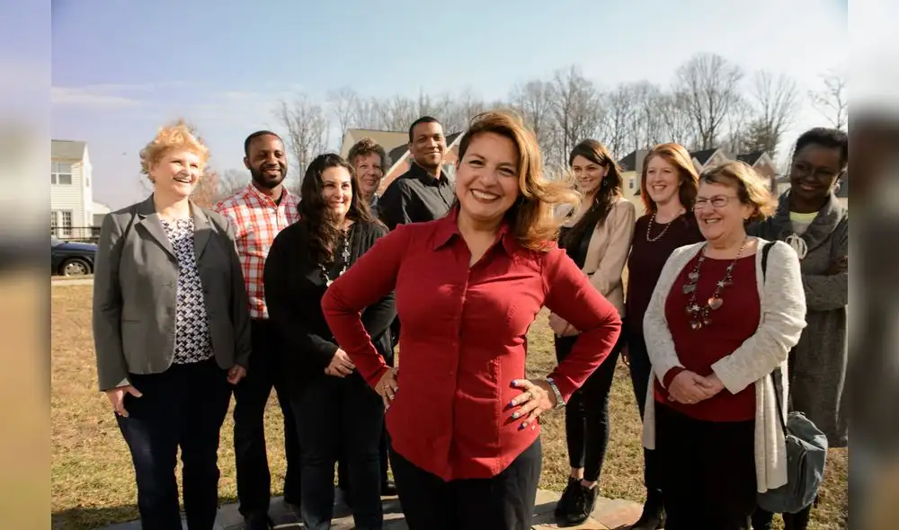 Elizabeth Guzmán, voz peruana contra Trump