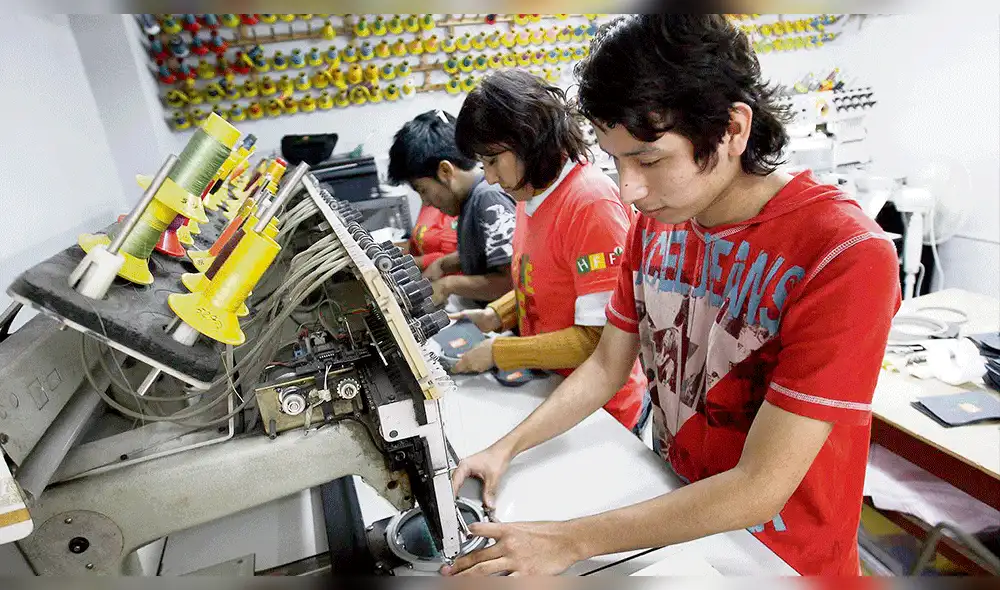 Gobierno pone de nuevo en el debate el proyecto de ley de empleo juvenil