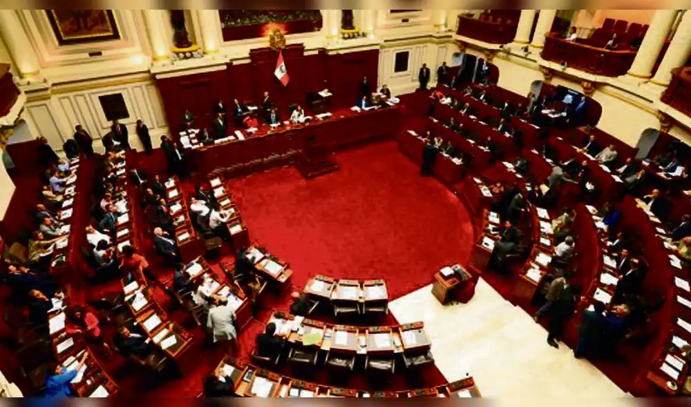 Ley de Negociación Colectiva queda observada y le toca al Congreso aprobarla