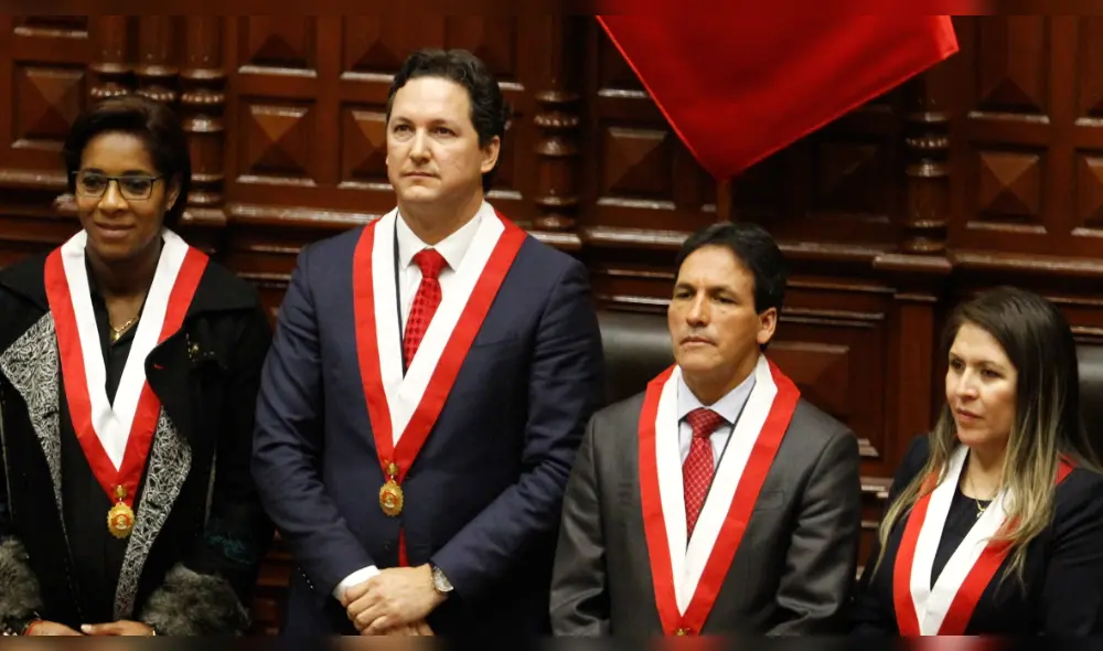 Moción de censura contra Daniel Salaverry: ¿Alcanzan los votos? Moción de censura contra Daniel Salaverry: ¿Alcanzan los votos?