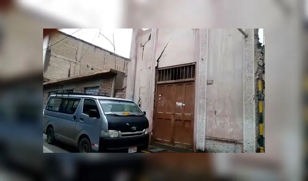 Antigua casona está ubicada en la intersección de las calles Arequipa con Ayacucho, en el Cercado de Moquegua., Antigua casona está ubicada en la intersección de las calles Arequipa con Ayacucho, en el Cercado de Moquegua.,