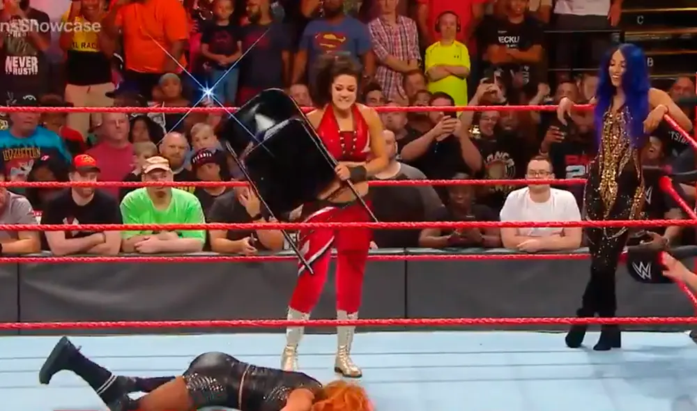 Rey Mysterio continuará en la lucha y Becky Lynch terminó recibiendo tremenda paliza a manos de una enfurecida Bayley, que se juntó con Sasha Banks. Rey Mysterio continuará en la lucha y Becky Lynch terminó recibiendo tremenda paliza a manos de una enfurecida Bayley, que se juntó con Sasha Banks.