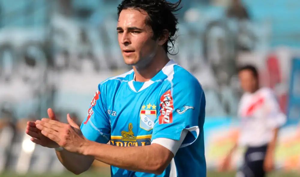 Alejandro González defendió la camiseta de Sporting Cristal en la temporada 2009. Foto: La República Alejandro González defendió la camiseta de Sporting Cristal en la temporada 2009. Foto: La República