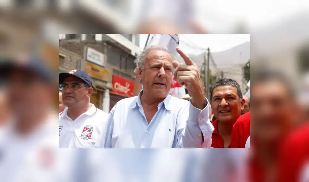 Alfredo Barnechea sobre sueldo mínimo en el Perú: “Es de 750 soles"