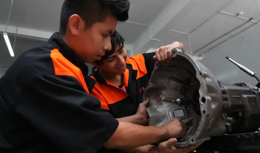 Institutos tendrán como plazo máximo tres años, según la última resolución del Minedu. Foto: Minedu