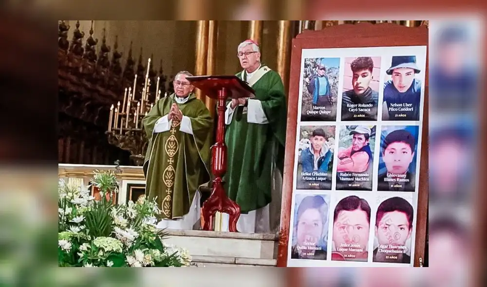 Castillo Mattasoglio invitó a los peruanos a abandonar el camino violento y proceder con inteligencia. Foto: El Peruano Castillo Mattasoglio invitó a los peruanos a abandonar el camino violento y proceder con inteligencia. Foto: El Peruano