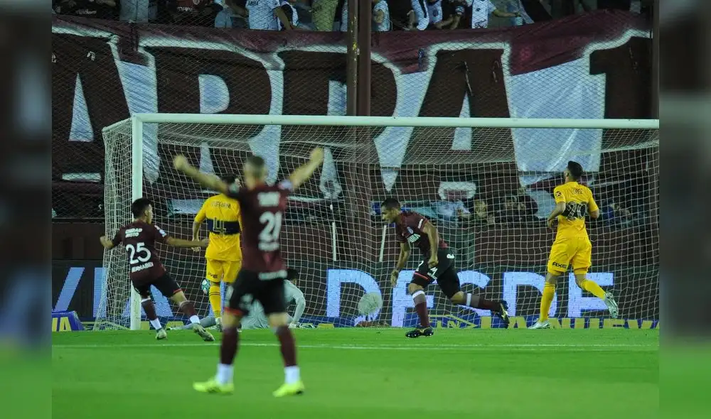 El equipo 'Granate' tuvo menos el balón, pero supo golpear en el momento justo. Foto: Olé. El equipo 'Granate' tuvo menos el balón, pero supo golpear en el momento justo. Foto: Olé.