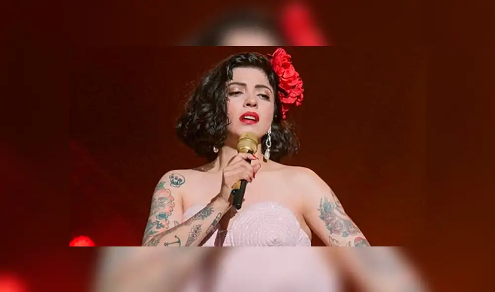 Durante los premios Grammy Latinos 2019 posó con los pechos desnudos como protesta contra la situación política de su país. (Foto: Instagram)