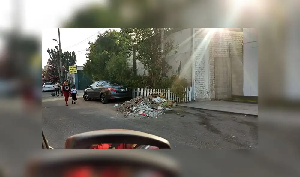 Surco: exigen multar a personas que arrojan basura en las calles