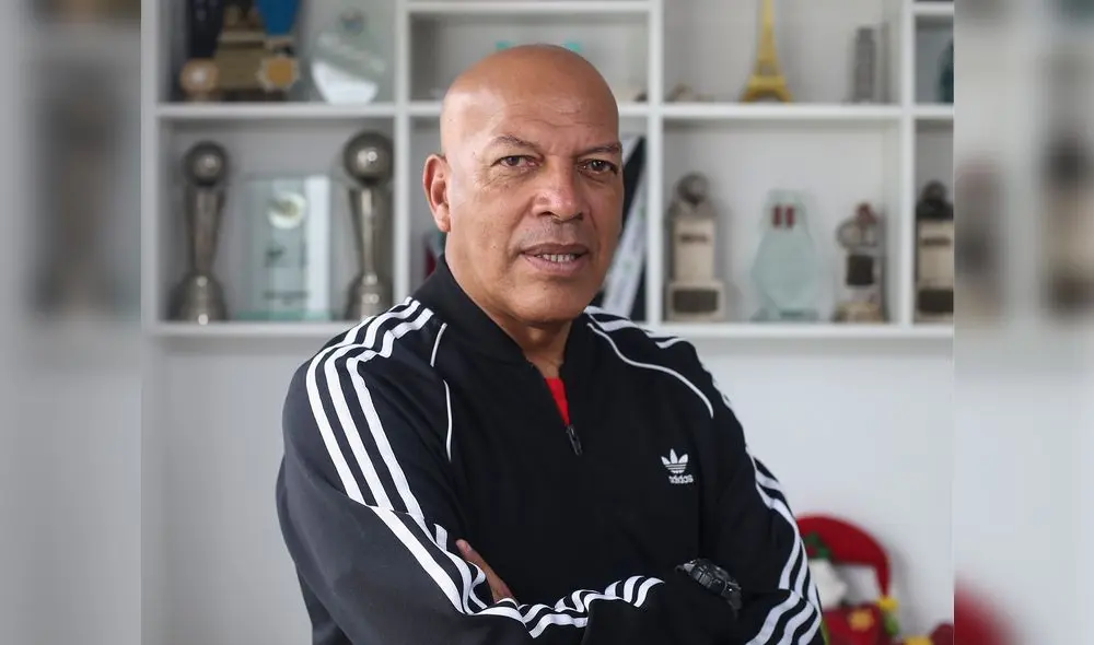 Subibaja. Mosquera acumula dos títulos nacionales (Cristal, 2012; Binacional, 2019) y tres descensos (Unión Huaral, 1995; Deportivo Municipal, 2007; Bolognesi, 2009). Fotografía: Michael Ramón.