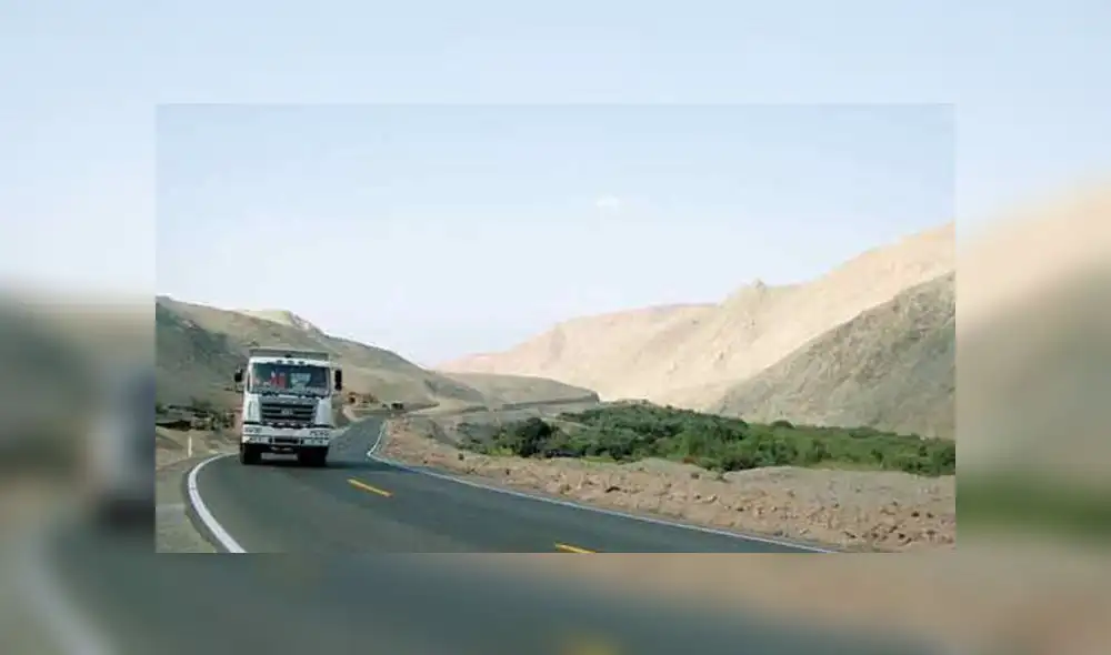 Para que puedan circular libremente y no pagar peaje, conductores de vehículos deben estar autorizados. (Foto: Difusión)