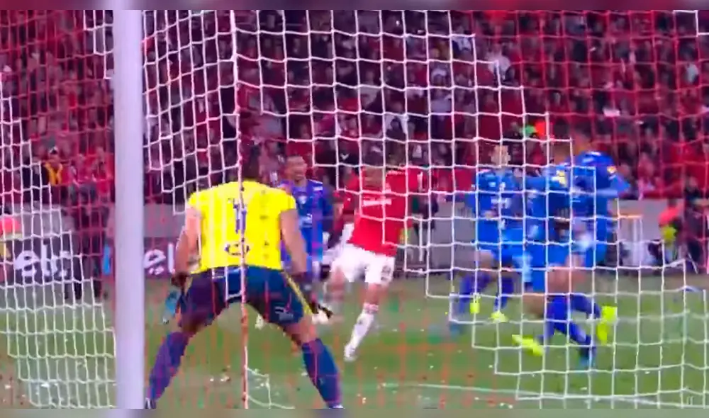 Paolo Guerrero: narración brasileña ante el doblete en el Internacional vs. Cruzeiro. Paolo Guerrero: narración brasileña ante el doblete en el Internacional vs. Cruzeiro.