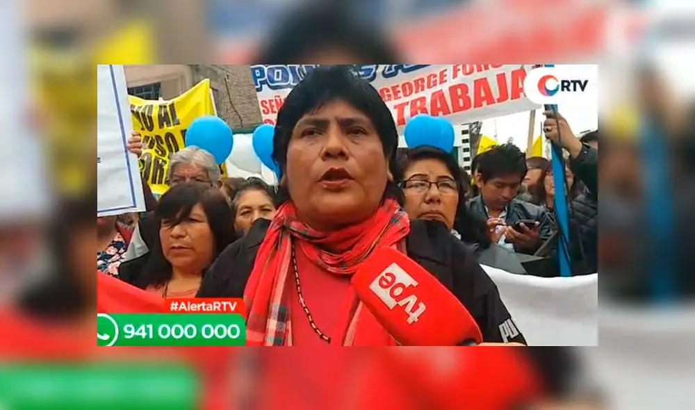 Comerciantes aseguran que solo podrán levantar observaciones del local de Polvos Azules si reaperturan el lugar. Créditos: Captura RTV.