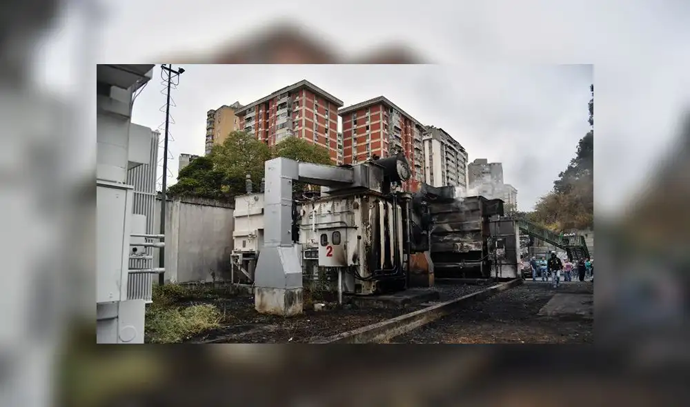 Explosión de estación eléctrica en Caracas sumió en el ‘terror’ a venezolanos [VIDEOS]