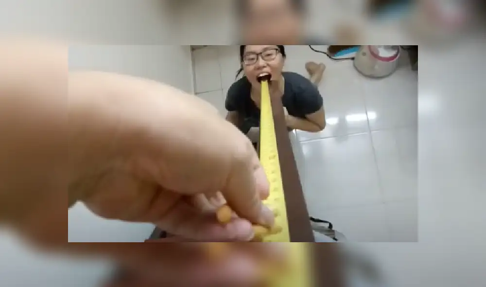 Desliza las imágenes para ver la divertida escena protagonizada por una pareja, que ya es viral en Facebook. Desliza las imágenes para ver la divertida escena protagonizada por una pareja, que ya es viral en Facebook.