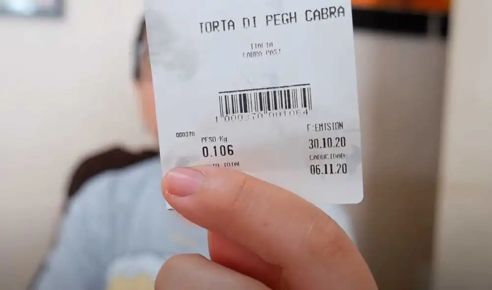 Desliza las imágenes para ver el aspecto de este costoso queso que cuesta 400 soles. Foto: captura de YouTube/Ariana Bolo Arce