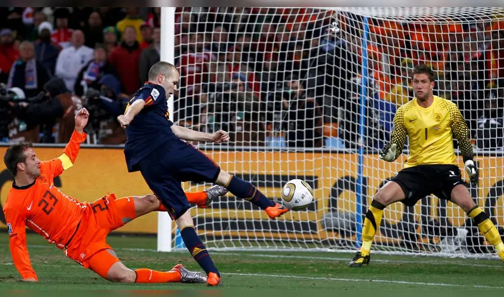 YouTube: La increíble estrategia que usó un jugador español después del gol en la final del Mundial 2010 [VIDEO]