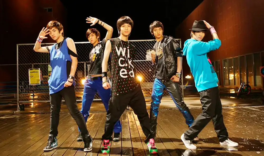 SHINee durante su debut en el K-pop con el mini-álbum Replay. Foto: SM SHINee durante su debut en el K-pop con el mini-álbum Replay. Foto: SM