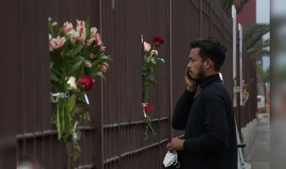Así se celebra el aniversario de la primera santa de América en la Iglesia de Santa Rosa de Lima. Fotos: John Reyes/La República.