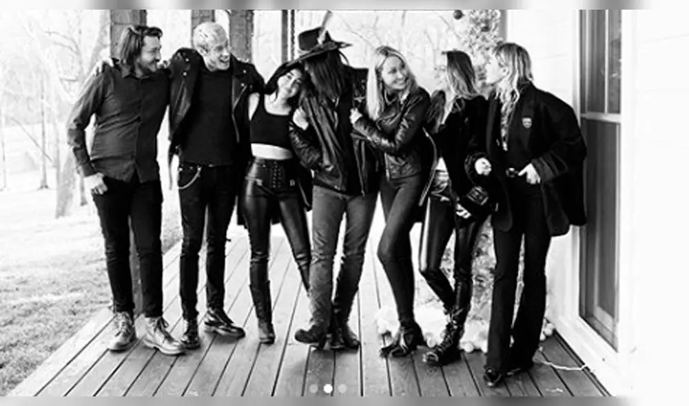 Miley Cyrus regresó con Cody Simpson