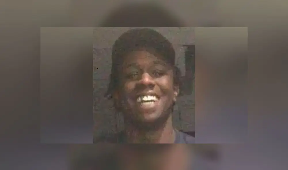 Escalofriante momento en que pandilla saca machetes y espadas antes de matar a un padre adolescente [VIDEO]