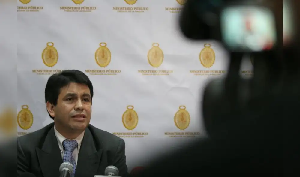 Ahora evalúan denuncia constitucional contra Gálvez Ahora evalúan denuncia constitucional contra Gálvez