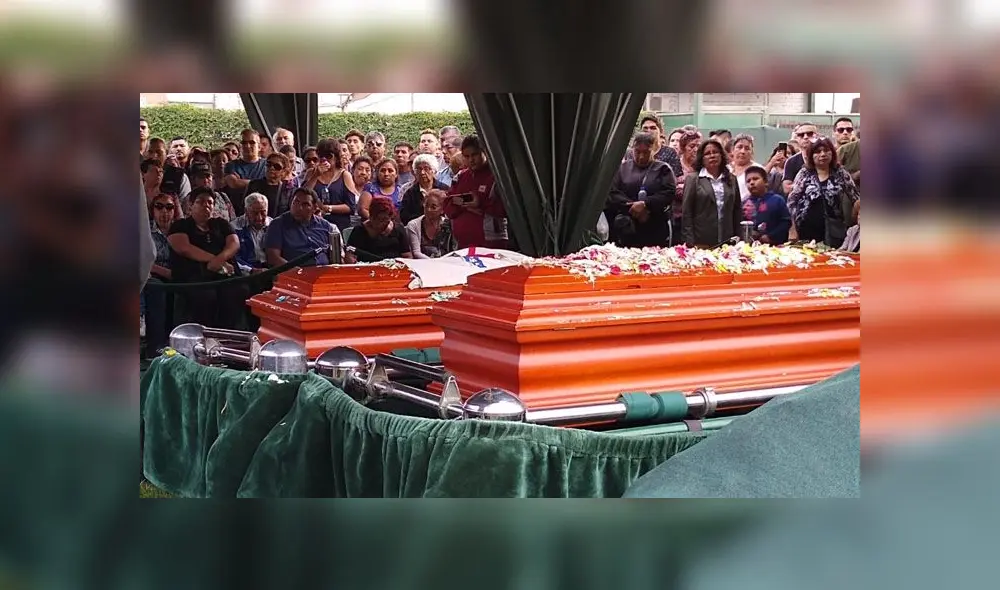 Estudiantes fueron sepultados juntos en el cementerio Parque del Recuerdo del Callao. (Foto: Grace Mora / La República) Estudiantes fueron sepultados juntos en el cementerio Parque del Recuerdo del Callao. (Foto: Grace Mora / La República)