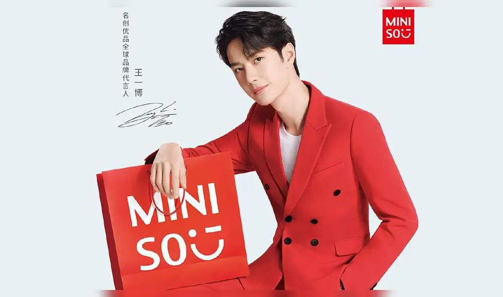 Wang Yibo es miembro de la banda C-pop UNIQ Wang Yibo es miembro de la banda C-pop UNIQ