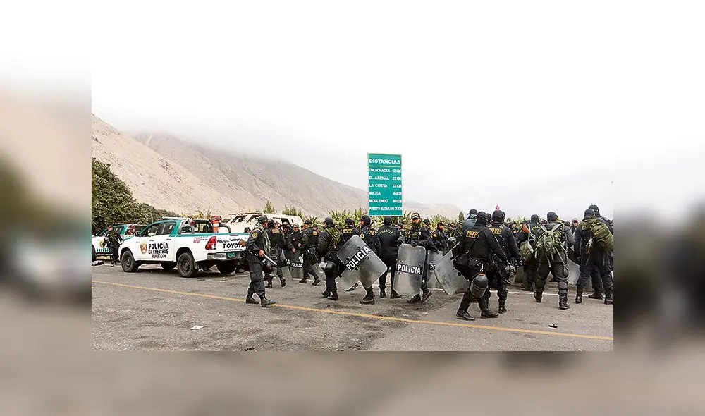 ENVIADOS. Hay más de 900 efectivos en Islay.
