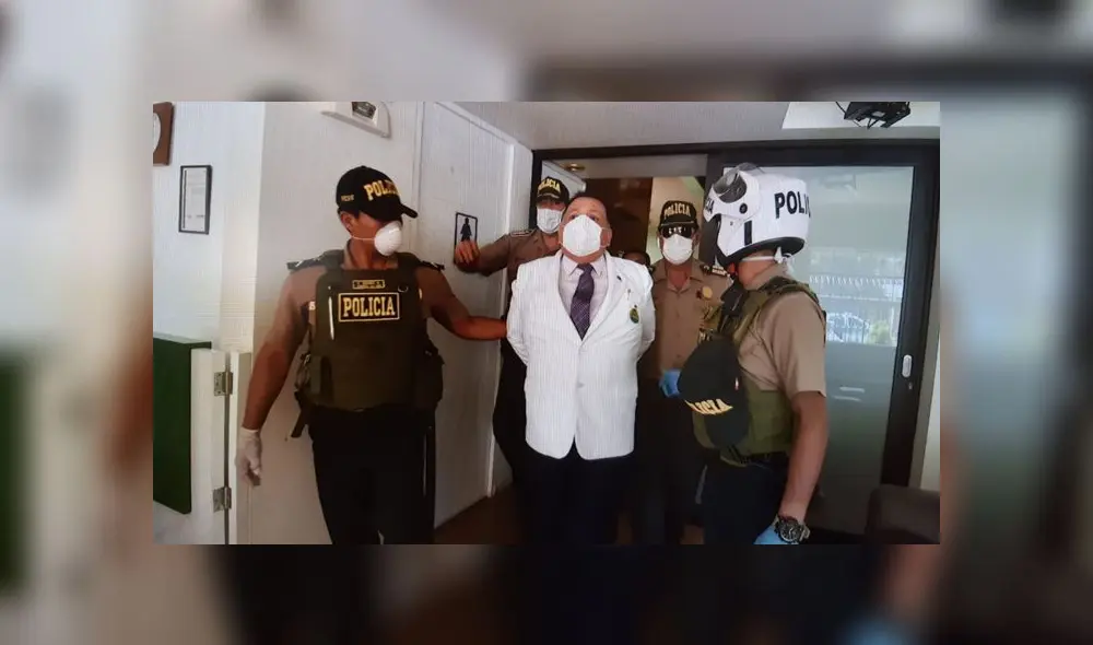 El médico Teodoro Quiñones, del Instituto Nacional del Corazón (INCOR), es intervenido en el local del Sinamssop. (Foto: GLR - URPI) El médico Teodoro Quiñones, del Instituto Nacional del Corazón (INCOR), es intervenido en el local del Sinamssop. (Foto: GLR - URPI)