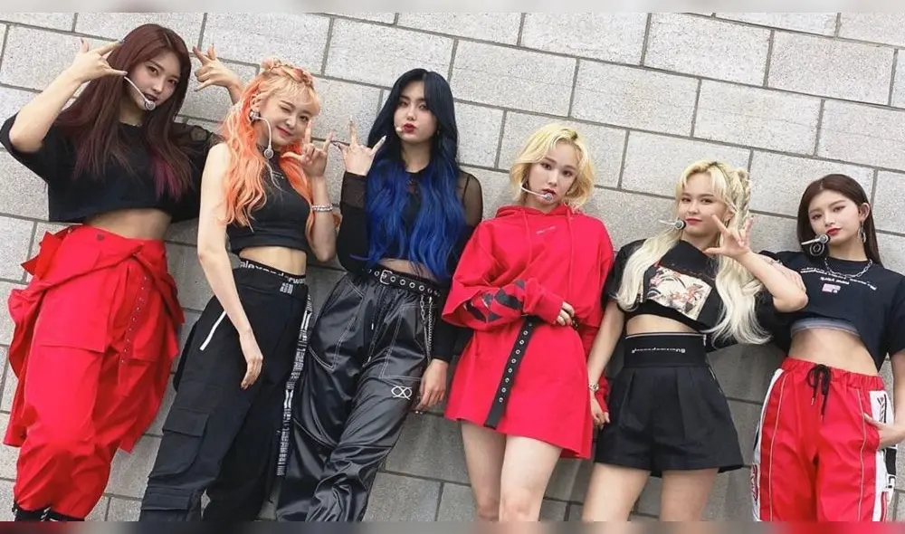 Everglow debutó el 18 de marzo de 2019.