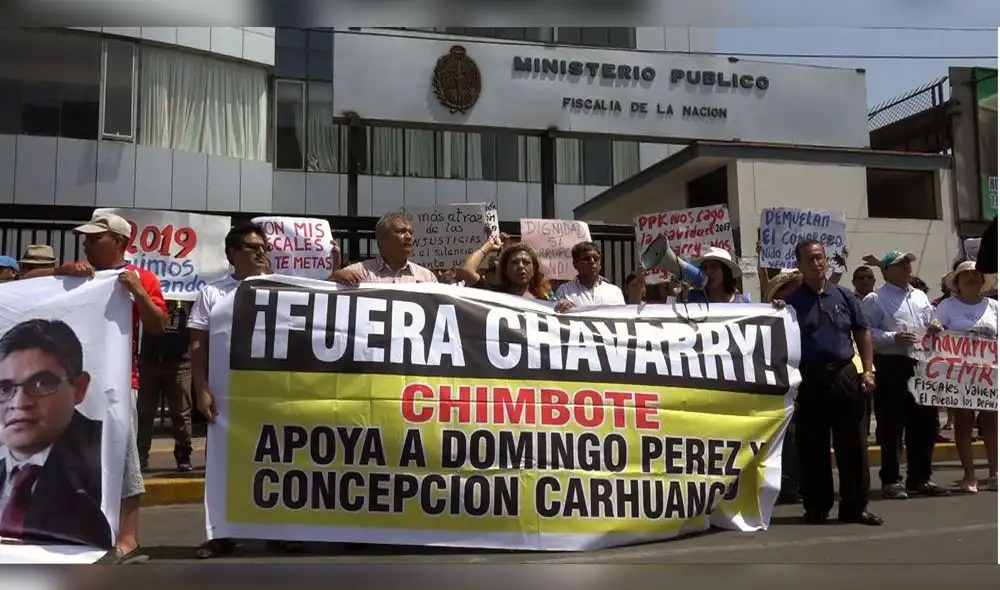 Chimbotanos repudian al Fiscal de la Nación y apoyan a Rafael Vela y Domingo Pérez Chimbotanos repudian al Fiscal de la Nación y apoyan a Rafael Vela y Domingo Pérez