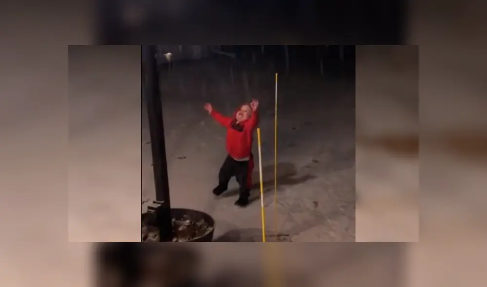 En Facebook, una madre se emocionó al percatarse de la reacción que tuvo su hijo al tocar la nieve. En Facebook, una madre se emocionó al percatarse de la reacción que tuvo su hijo al tocar la nieve.