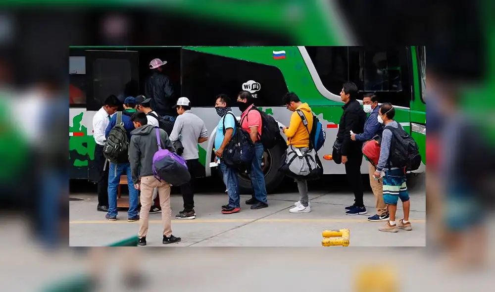 Los pasajeros no pasaron los controles para identificar casos de COVID-19. Foto: Referencial
