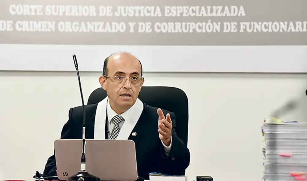 Juez declara fundados 15 meses de prisión para Keiko Fujimori Juez declara fundados 15 meses de prisión para Keiko Fujimori