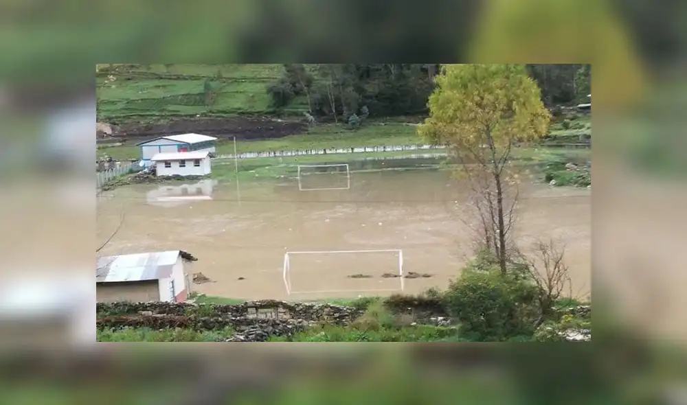 Desborde río inunda centro educativo a un mes de iniciarse el año escolar