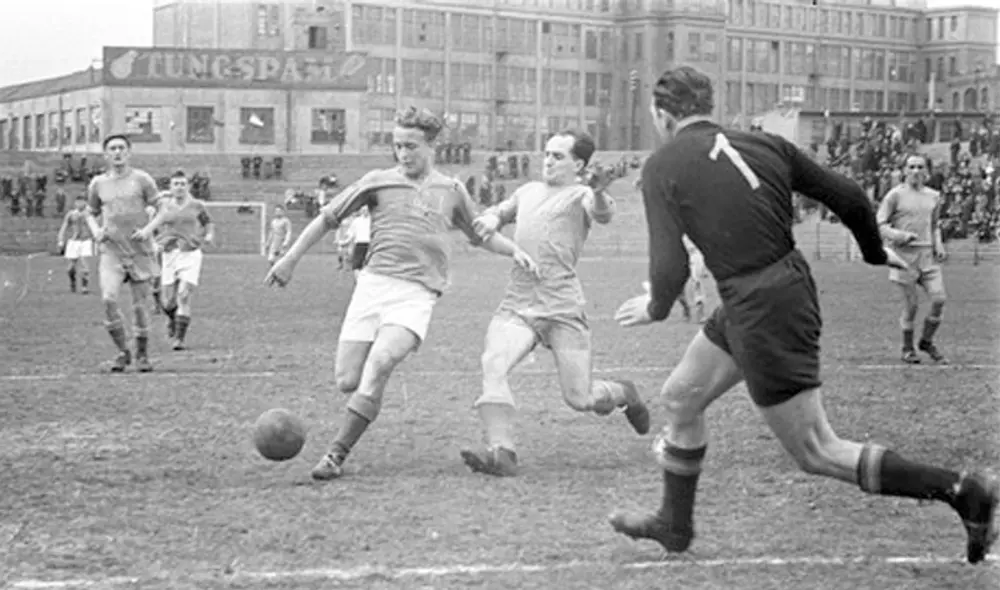 los 10 máximos goleadores en la historia del fútbol