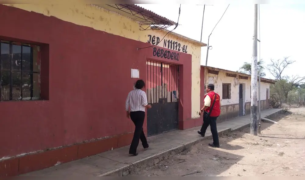 Colegio en distrito de Oyotún. Colegio en distrito de Oyotún.