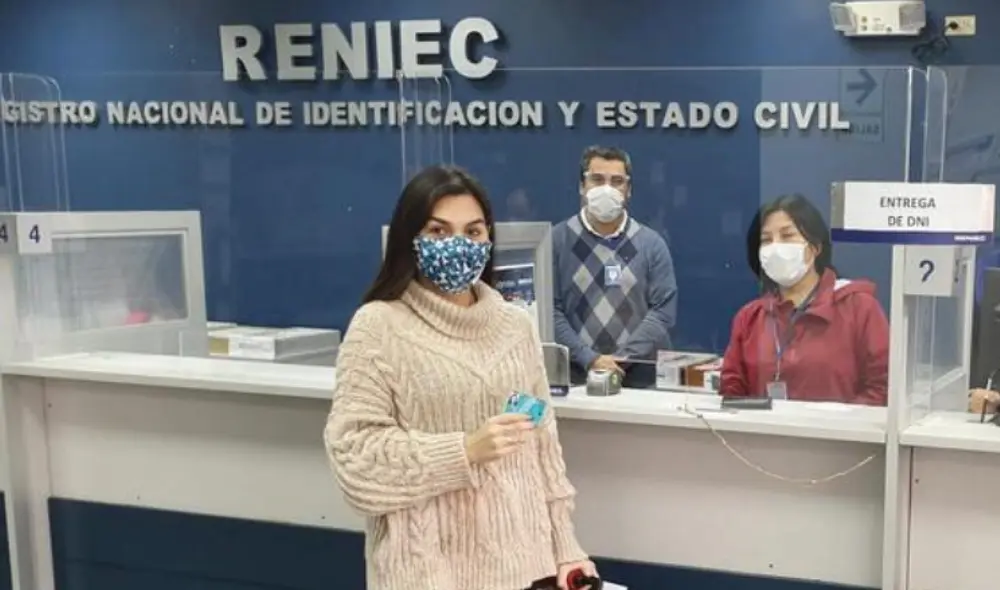 El trámite para cambiar el DNI amarillo por el azul se realiza en las oficinas de la Reniec o en los Centros MAC. Foto: Nacional