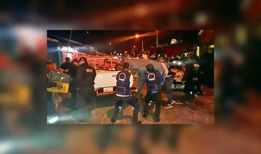 Desalojan a ambulantes que habían tomado vías públicas Desalojan a ambulantes que habían tomado vías públicas