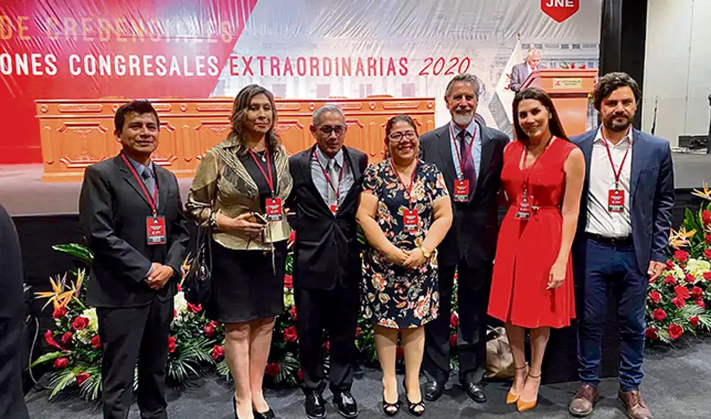 Sin Guzmán. De los nueve integrantes de la bancada ‘morada’, siete militan en el partido. Foto: Partido Morado Sin Guzmán. De los nueve integrantes de la bancada ‘morada’, siete militan en el partido. Foto: Partido Morado